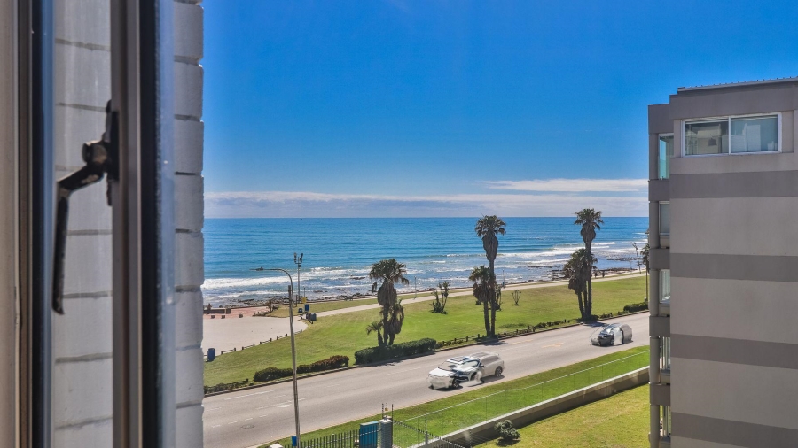 2 Bedroom Property for Sale in Summerstrand Eastern Cape